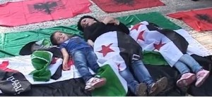 siriania me banim ne shqiperi e vajzat e saj demonstron ne tirane